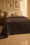 TEXTURED PLUSH BLANKET - CHOCOLATE BROWN image 0