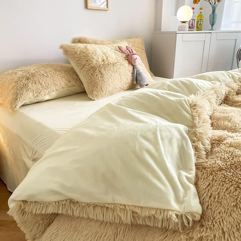 Shaggy Duvet Set - Beige image 1