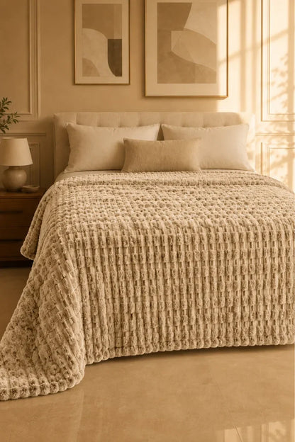 TEXTURED PLUSH BLANKET - CREAM BEIGE image 0