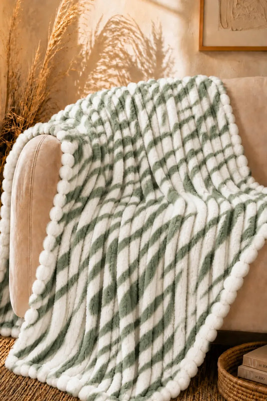 PREMIUM CORAL FLEECE BUBBLE BLANKET - SAGE GREEN & WHITE image 0