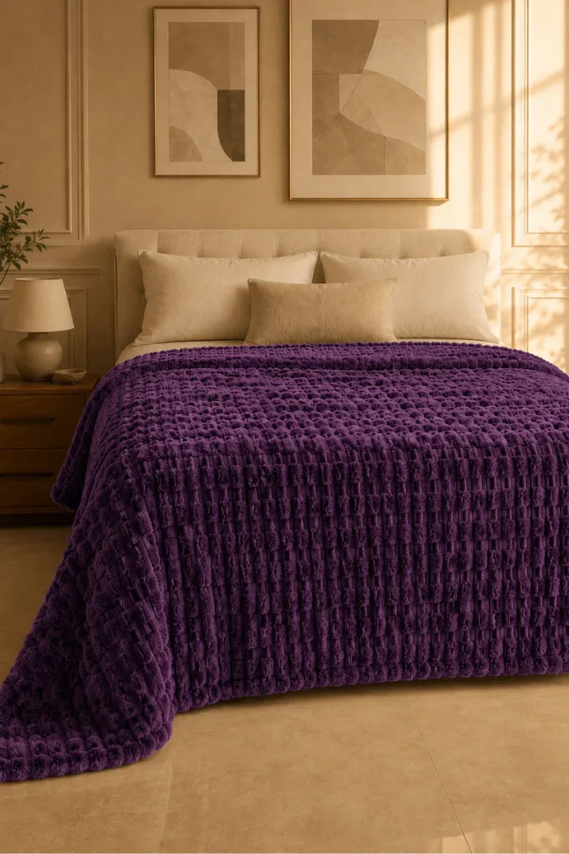 TEXTURED PLUSH BLANKET - DEEP PURPLE image 0