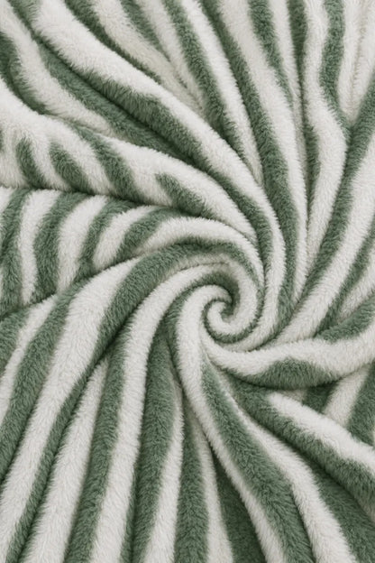 PREMIUM CORAL FLEECE BUBBLE BLANKET - SAGE GREEN & WHITE image 1