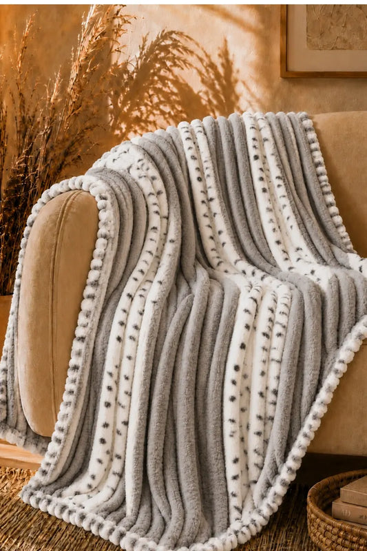 PREMIUM CORAL FLEECE BUBBLE BLANKET - SILVER GREY & WHITE image 0