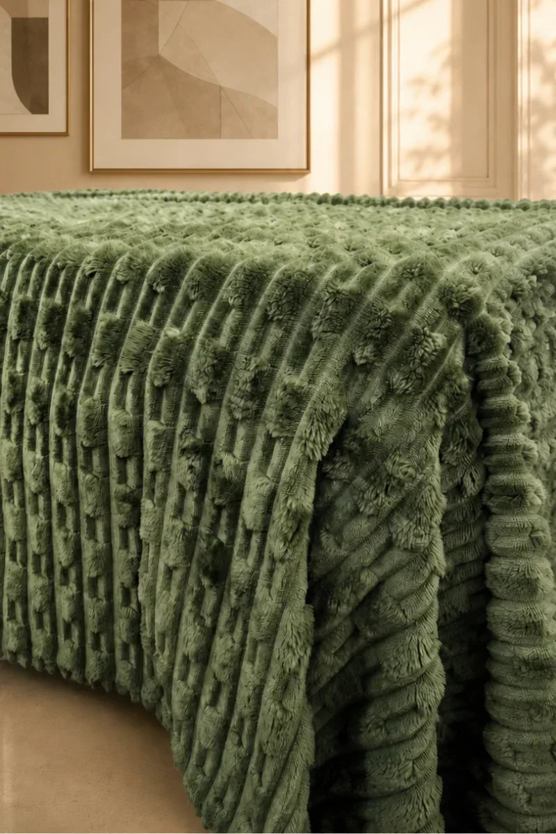 TEXTURED PLUSH BLANKET - OLIVE GREEN image 1