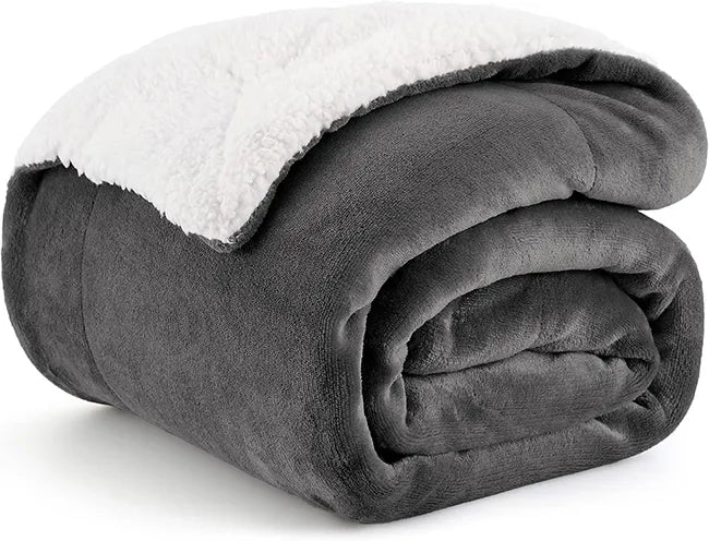 SHERPA FLEECE THROW BLANKET - GREY image 1
