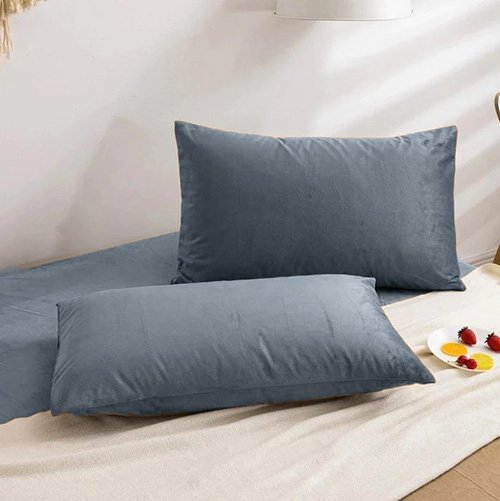 Pack of 2 Velvet Pillow Covers image 0