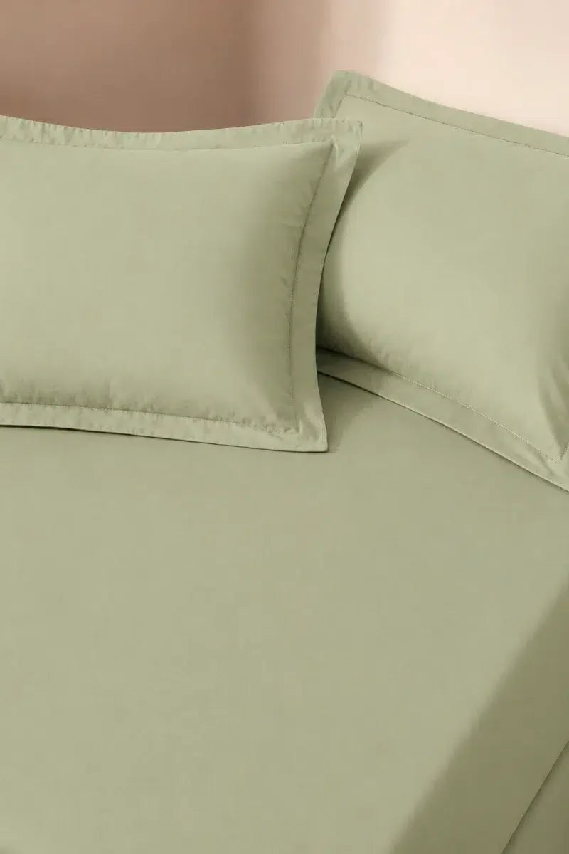 PISTACHIO GREEN SOLID COTTON FITTED BEDSHEET - 3PCS image 1