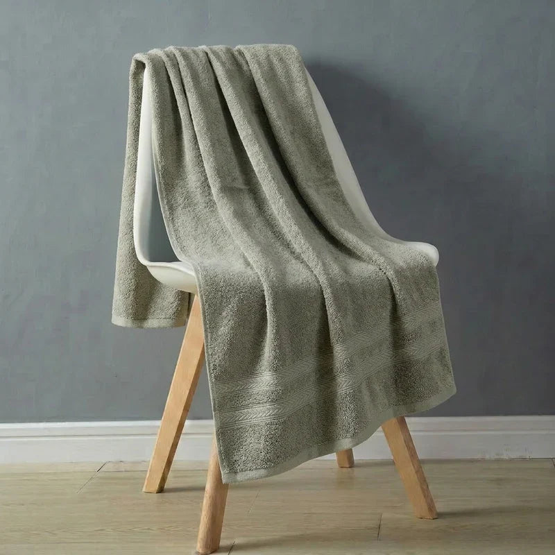 PREMIUM PLAIN BATH TOWEL - SAGE GREEN image 0